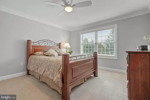 Bedroom - 1149 S Bristol Dr, Lititz, PA 17543 photo 6 of 7