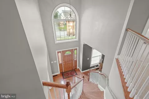 Entry Way - 1149 S Bristol Dr, Lititz, PA 17543 photo 3 of 4