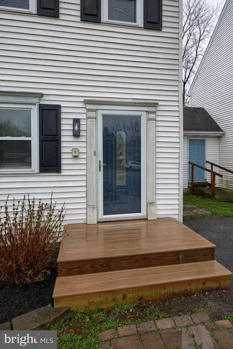 Exterior - 671 S Cedar St, Lititz, PA 17543 photo 2 of 8