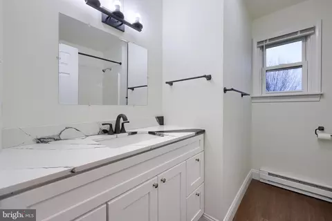 Bath - 671 S Cedar St, Lititz, PA 17543 photo 2 of 2