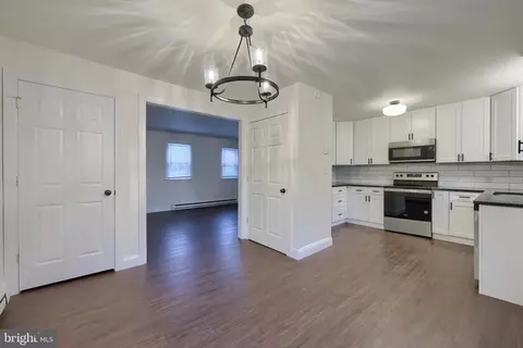 Kitchen - 671 S Cedar St, Lititz, PA 17543 photo 1 of 5