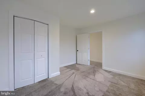 Bedroom - 671 S Cedar St, Lititz, PA 17543 photo 3 of 5