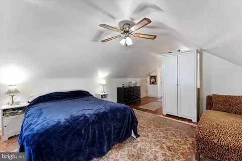 Bedroom - 438 Woodcrest Ave, Lititz, PA 17543 photo 7 of 9