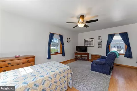 Bedroom - 438 Woodcrest Ave, Lititz, PA 17543 photo 1 of 9