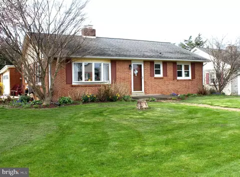 836 W View Ave, Manheim, PA 17545