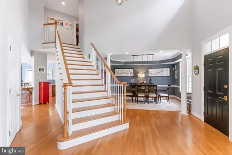 Entry Way - 28 Pintail Turn Turn, Lititz, PA 17543 photo 2 of 2