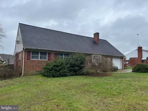 130 Mayfield Dr, Lititz, PA 17543 photo 4