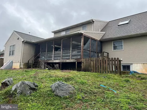 130 Mayfield Dr, Lititz, PA 17543 photo 8