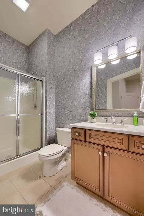 Bath - 683 Integrity Dr, Lititz, PA 17543 photo 3 of 3
