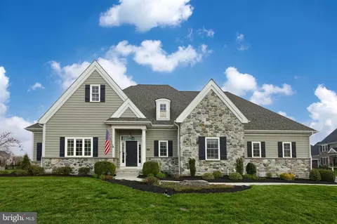 Exterior - 683 Integrity Dr, Lititz, PA 17543 photo 4 of 6