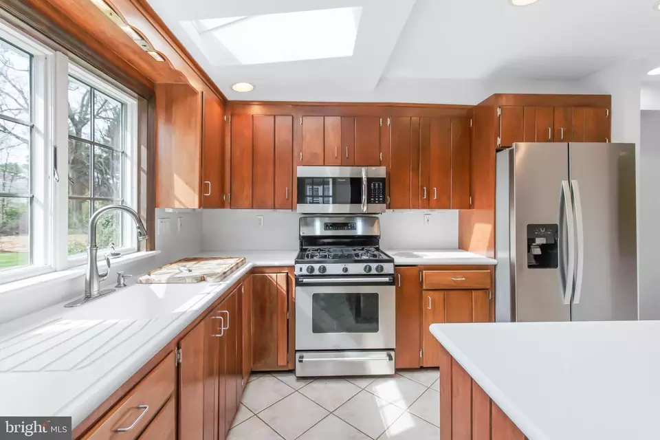 Kitchen - 170 Kready Ave, Millersville, PA 17551 photo 4 of 4