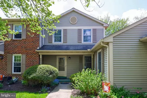 46 Ashlea Vlg, New Holland, PA 17557