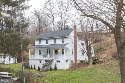 169 Pittsburg Valley Rd, Conestoga, PA 17516