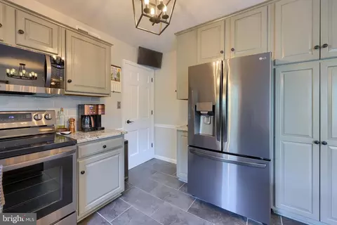 Kitchen - 805 S Cedar St, Lititz, PA 17543 photo 7 of 7