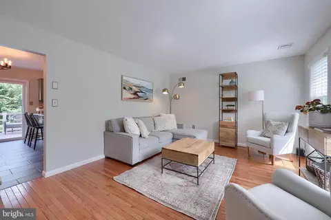 Living - 805 S Cedar St, Lititz, PA 17543 photo 1 of 8