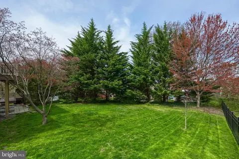Exterior - 805 S Cedar St, Lititz, PA 17543 photo 11 of 18
