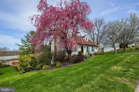 Exterior - 805 S Cedar St, Lititz, PA 17543 photo 16 of 18