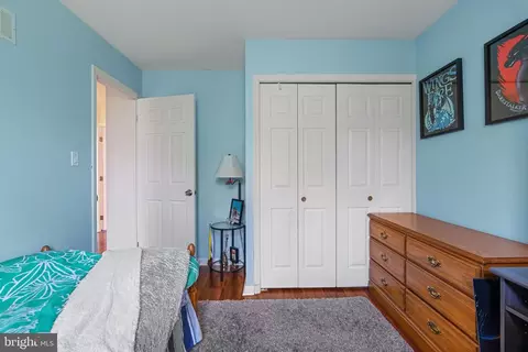 Bedroom - 395 Crosswinds Dr, Lititz, PA 17543 photo 6 of 6