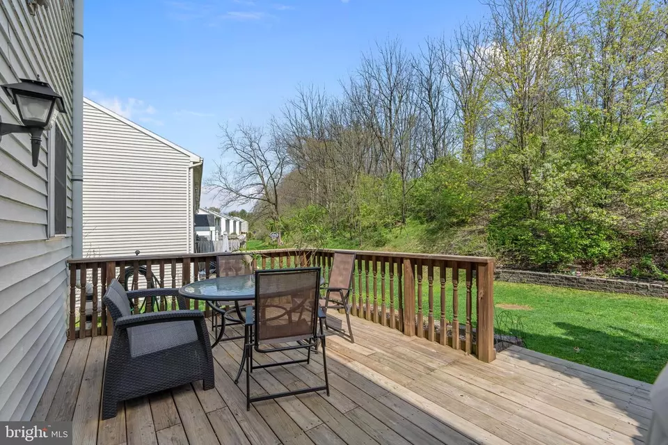 395 Crosswinds Dr, Lititz, PA 17543 | 24 Photos - Movoto
