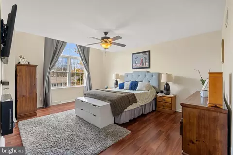 Bedroom - 395 Crosswinds Dr, Lititz, PA 17543 photo 1 of 6