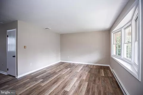 Other - 121 Oxford Dr, Lititz, PA 17543 photo 1 of 14