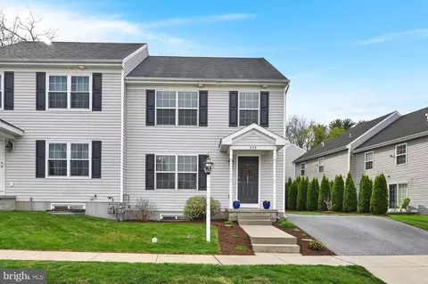 238 Steepbank Rd, Lancaster, PA 17602