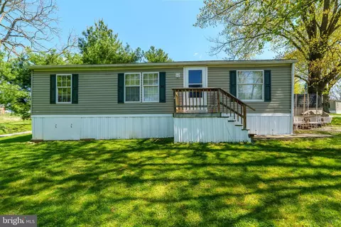 9 Dogwood Dr, Conestoga, PA 17516