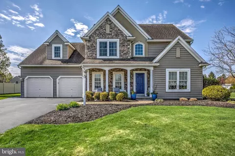 1414 Earl Ave, East Earl, PA 17519