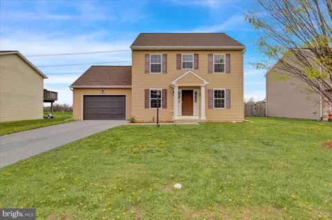 240 Cypress St, Bainbridge, PA 17502