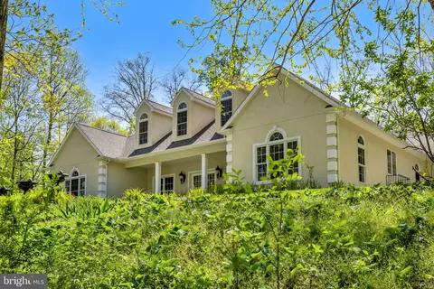 319 Owl Bridge Rd, Millersville, PA 17551