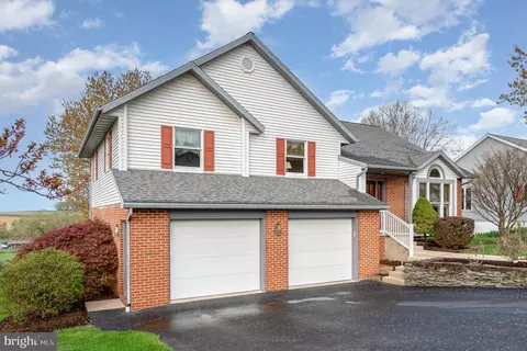 30 Oriole Dr, Stevens, PA 17578