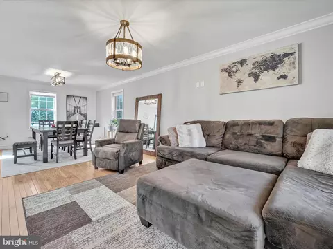 Living - 20 E Grant St, Lititz, PA 17543 photo 1 of 4