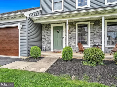 Exterior - 20 E Grant St, Lititz, PA 17543 photo 2 of 8