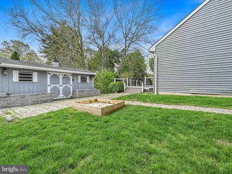 Exterior - 20 E Grant St, Lititz, PA 17543 photo 6 of 8