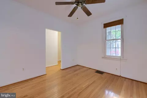122 S Spruce St, Lititz, PA 17543 photo 5