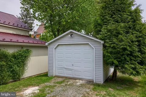 122 S Spruce St, Lititz, PA 17543 photo 36