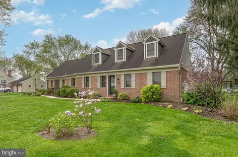 Exterior - 310 Millway Rd, Lititz, PA 17543 photo 4 of 13