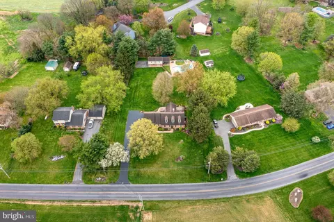 View/Area - 310 Millway Rd, Lititz, PA 17543 photo 4 of 7