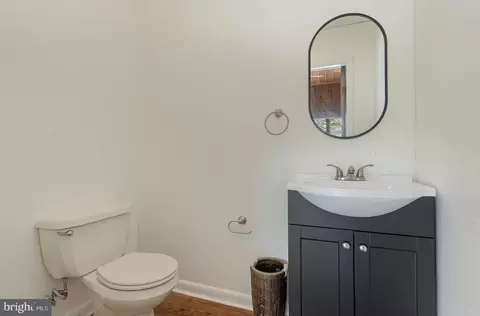 Bath - 310 Millway Rd, Lititz, PA 17543 photo 5 of 5