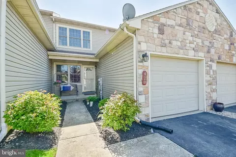 420 Alexandria Ct, Marietta, PA 17547