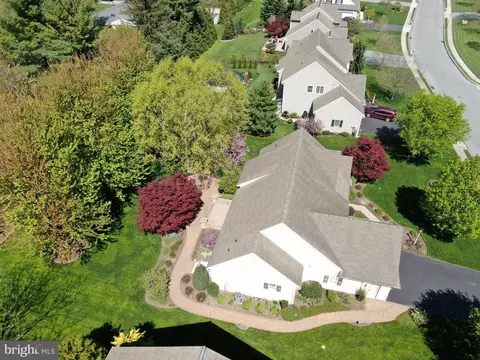 View/Area - 12 Sensenich Dr, Lititz, PA 17543 photo 1 of 4