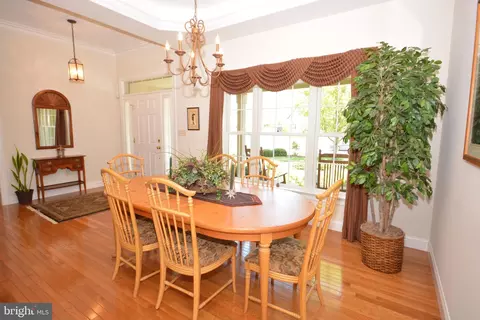 Dining - 12 Sensenich Dr, Lititz, PA 17543 photo 1 of 4