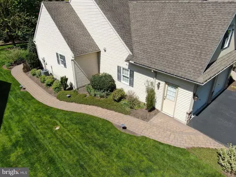 Other - 12 Sensenich Dr, Lititz, PA 17543 photo 7 of 9