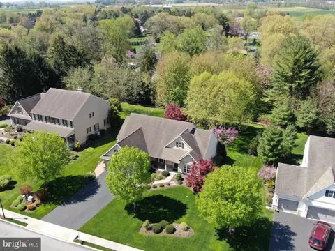 View/Area - 12 Sensenich Dr, Lititz, PA 17543 photo 2 of 4
