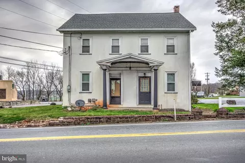 1265 W Swartzville Rd, Denver, PA 17517