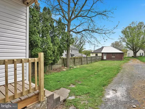 Exterior - 525 N Water St, Lititz, PA 17543 photo 9 of 12