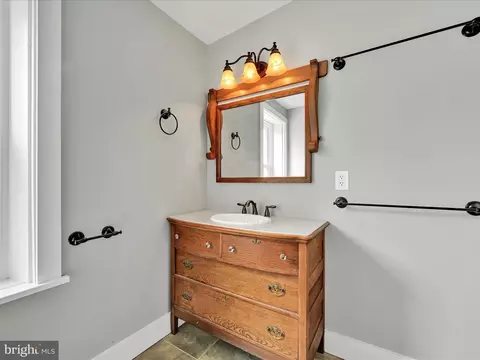 Bath - 525 N Water St, Lititz, PA 17543 photo 3 of 3