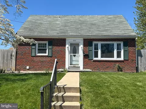 220 Penn Ave, Ephrata, PA 17522