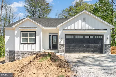 122 Newville Rd, Elizabethtown, PA 17022