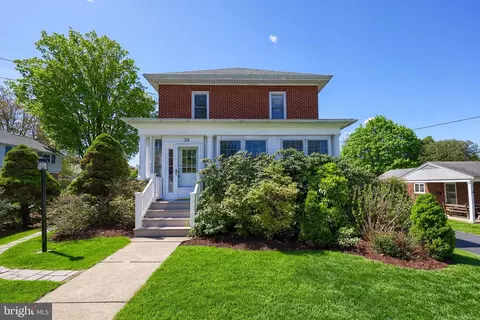 34 E Main St, Landisville, PA 17538